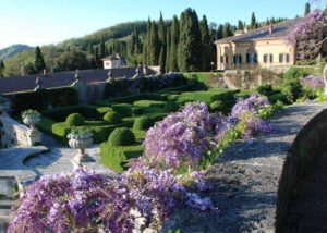 Tuscany’s Open Courtyards & Gardens 2016